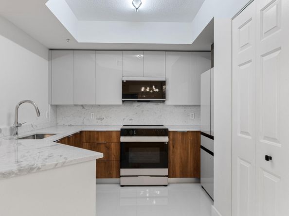 2401 NE 65th Street 205, Fort Lauderdale FL 33308