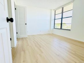 9 Royal Palm Way 4020, Boca Raton FL 33432