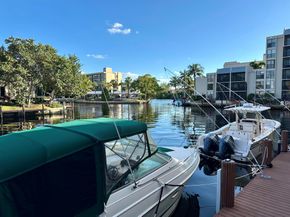 9 Royal Palm Way 4020, Boca Raton FL 33432