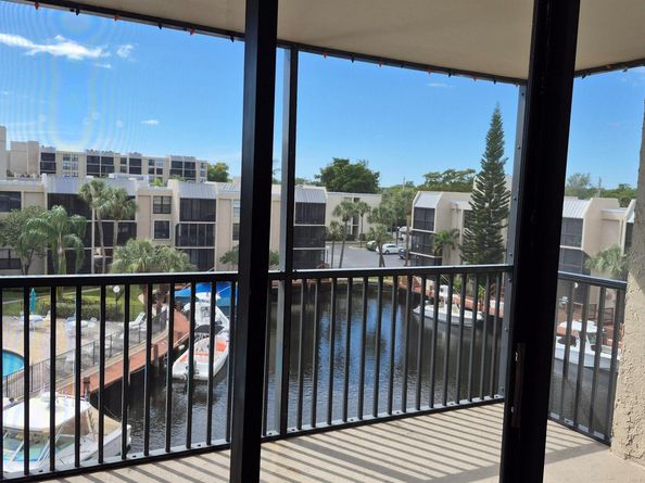 9 Royal Palm Way 4020, Boca Raton FL 33432