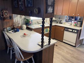 8621 SW 18th Ct, Davie FL 33324