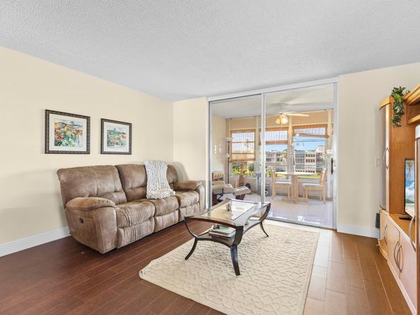 14671 Bonaire Boulevard 404, Delray Beach FL 33446