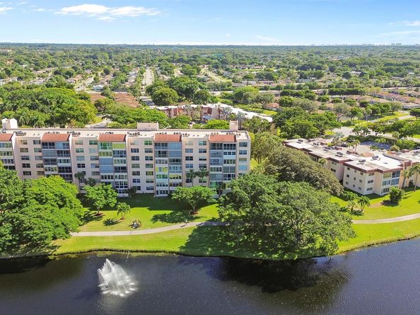 14671 Bonaire Boulevard 404, Delray Beach FL 33446