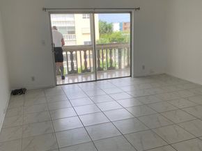 219 NE 14th Avenue 407, Hallandale Beach FL 33009