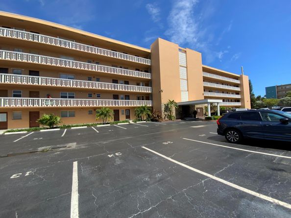 219 NE 14th Avenue 407, Hallandale Beach FL 33009