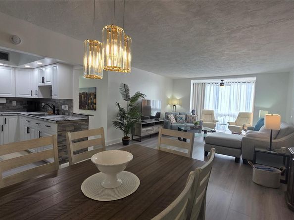 2831 Somerset Dr 105, Lauderdale Lakes FL 33311