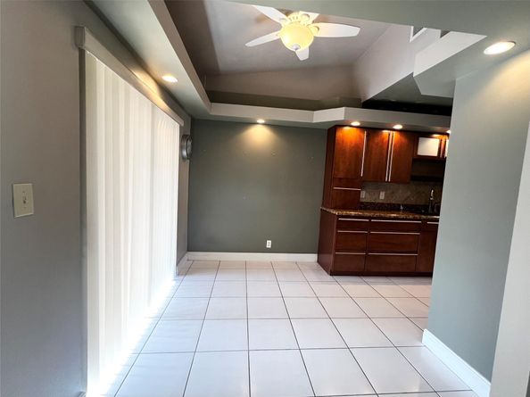 9320 NW 32nd St, Sunrise FL 33351