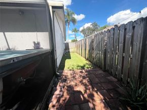 9320 NW 32nd St, Sunrise FL 33351