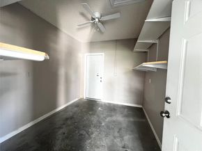 9320 NW 32nd St, Sunrise FL 33351