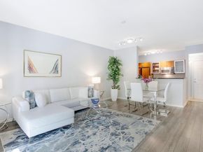 802 W Windward Way 206, Lantana FL 33462