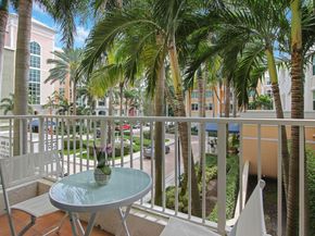 802 W Windward Way 206, Lantana FL 33462