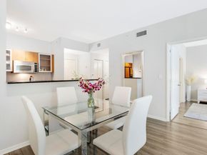 802 W Windward Way 206, Lantana FL 33462