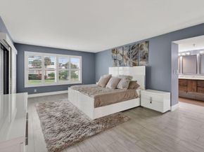 372 Golfview Road 201, North Palm Beach FL 33408