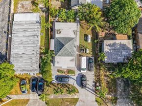 117 SW 1st Ave, Hallandale Beach FL 33009