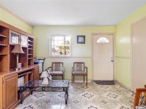 117 SW 1st Ave, Hallandale Beach FL 33009