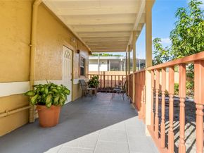 117 SW 1st Ave, Hallandale Beach FL 33009