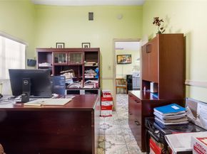 117 SW 1st Ave, Hallandale Beach FL 33009