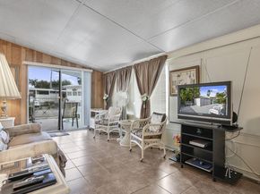 8573 SW 16th St, Davie FL 33324