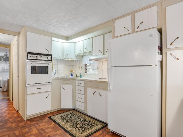 8573 SW 16th St, Davie FL 33324