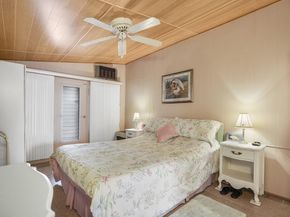 8573 SW 16th St, Davie FL 33324