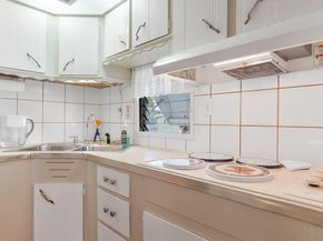 8573 SW 16th St, Davie FL 33324