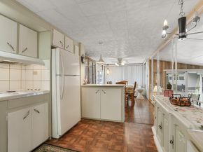 8573 SW 16th St, Davie FL 33324