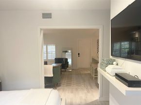 1405 Miami Rd 9, Fort Lauderdale FL 33316