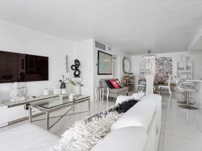 3703 NE 166th St 1010, North Miami Beach FL 33160