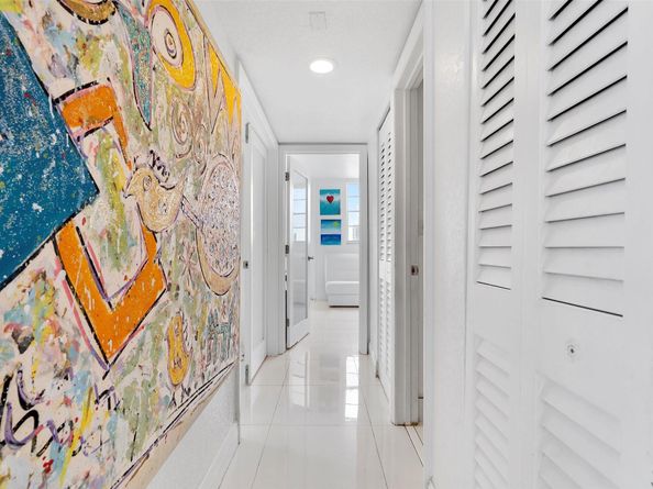 3703 NE 166th St 1010, North Miami Beach FL 33160