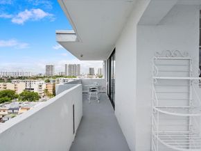 3703 NE 166th St 1010, North Miami Beach FL 33160