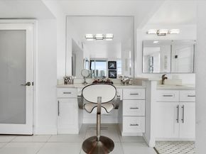3703 NE 166th St 1010, North Miami Beach FL 33160