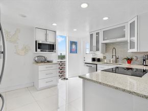 3703 NE 166th St 1010, North Miami Beach FL 33160