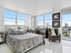 3703 NE 166th St 1010, North Miami Beach FL 33160