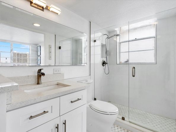 3703 NE 166th St 1010, North Miami Beach FL 33160