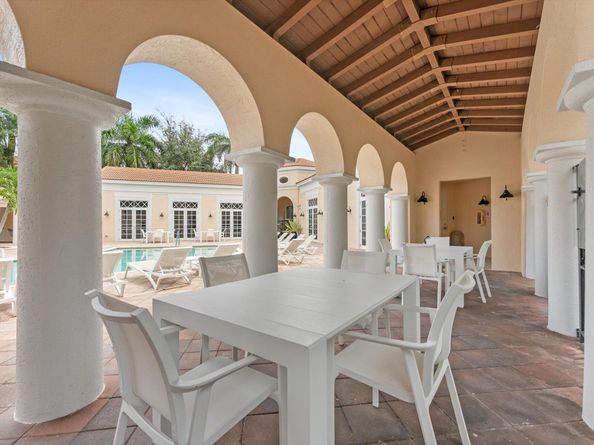 806 NW 83rd Lane, Boca Raton FL 33487