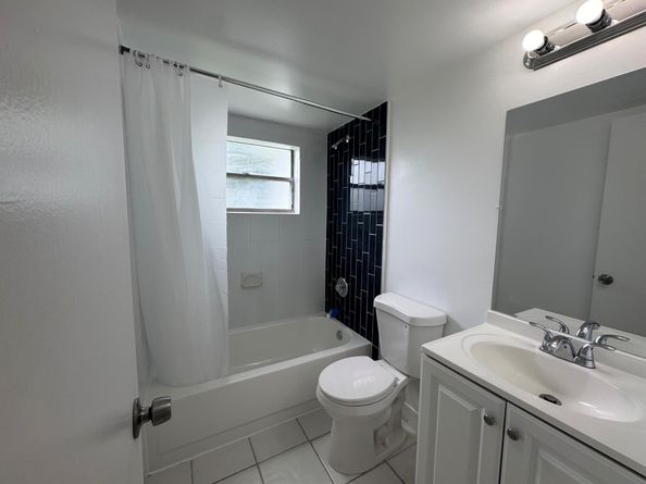 2750 Forest Hills Boulevard 106, Coral Springs FL 33065
