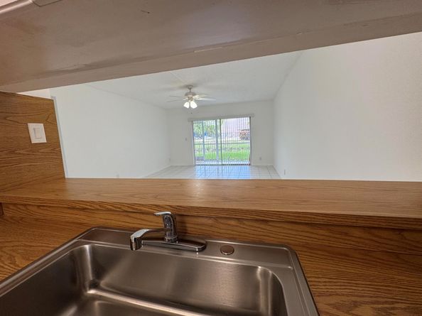 2750 Forest Hills Boulevard 106, Coral Springs FL 33065