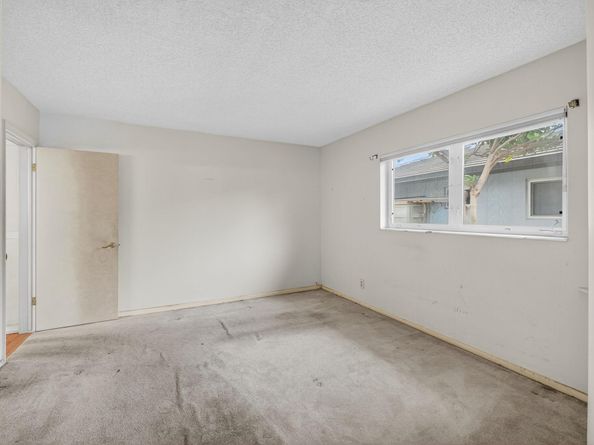 2811 NE 59th St, Fort Lauderdale FL 33308