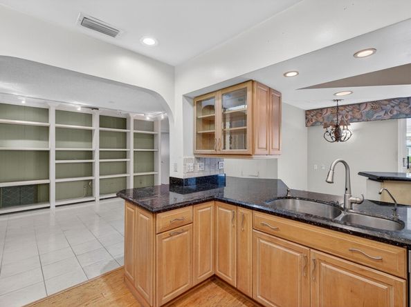 2811 NE 59th St, Fort Lauderdale FL 33308
