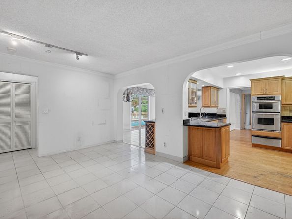 2811 NE 59th St, Fort Lauderdale FL 33308