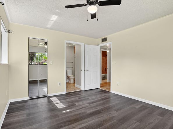 7711 Ashmont Circle 215, Tamarac FL 33321