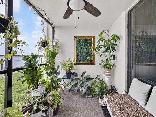 118 Lake Emerald Drive 102, Oakland Park FL 33309