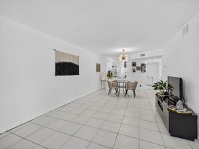 118 Lake Emerald Drive 102, Oakland Park FL 33309
