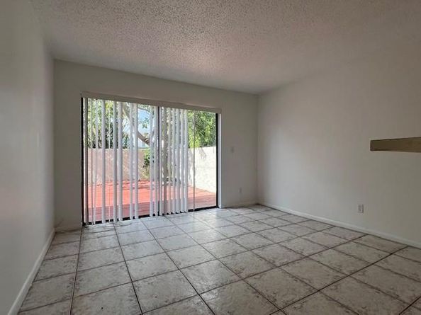2609 N 40th Ave A5, Hollywood FL 33021