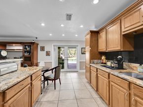 671 NW 82 Ter Terrace, Coral Springs FL 33071