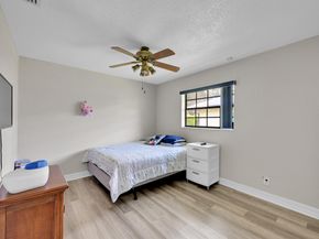 671 NW 82 Ter Terrace, Coral Springs FL 33071
