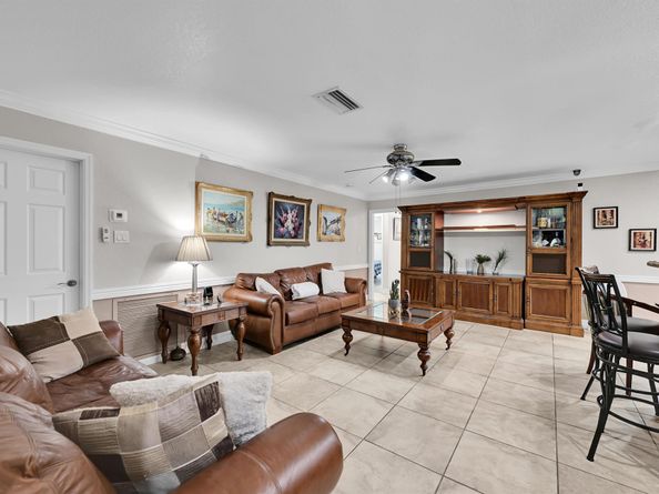 671 NW 82 Ter Terrace, Coral Springs FL 33071