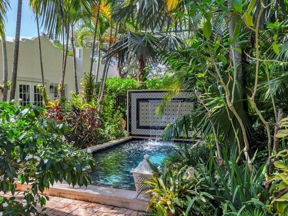 815 Nathan Hale Road, West Palm Beach FL 33405