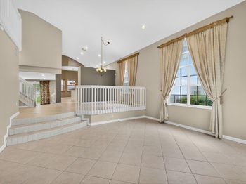 8933 Alexandra Circle