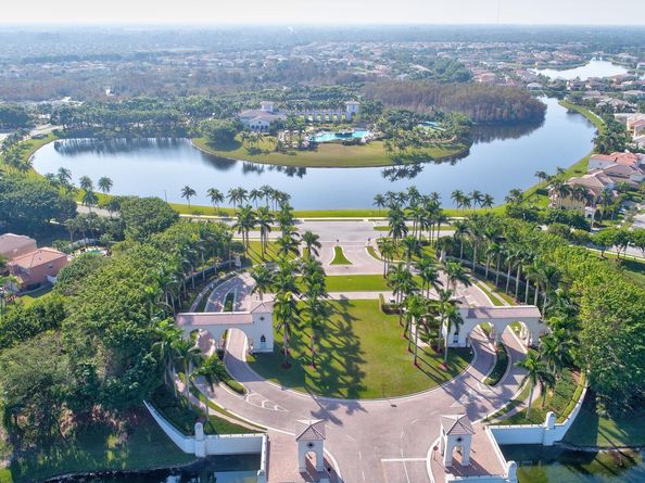 8933 Alexandra Circle, Wellington FL 33414